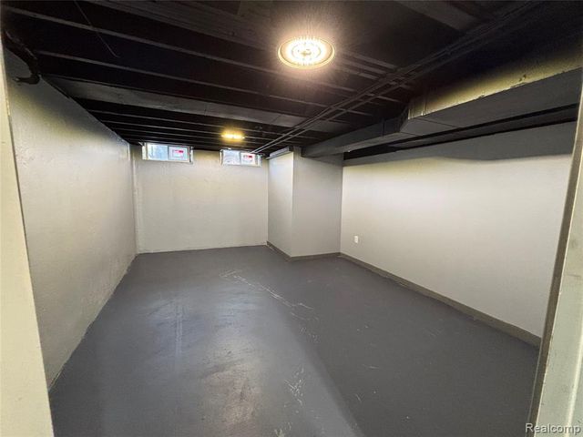 7720 Amboy Street, Dearborn Heights, MI 48127