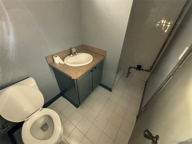 7720 Amboy Street, Dearborn Heights, MI 48127