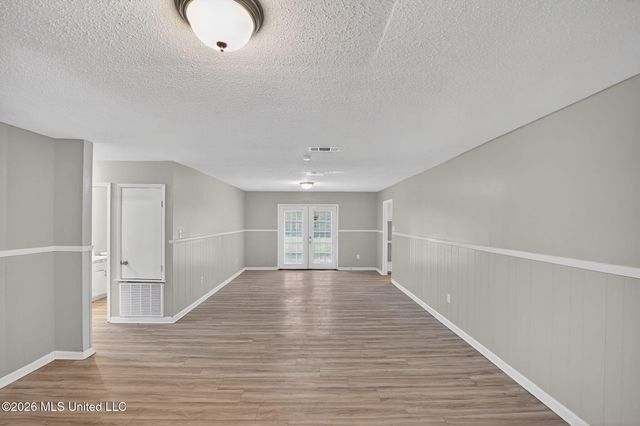 4933 Cottonwood Lane, Jackson, MS 39212