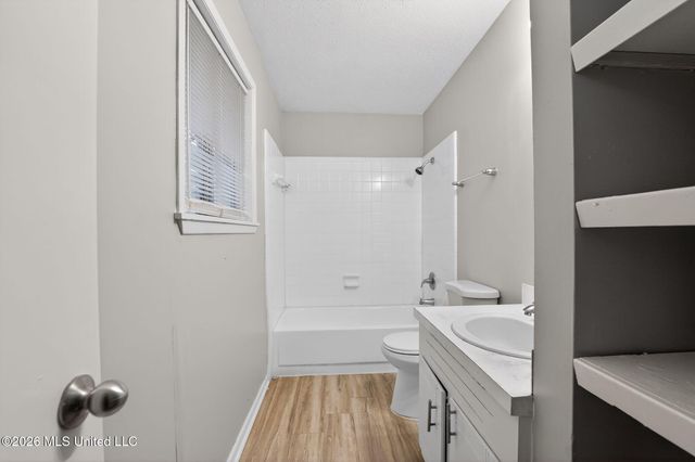 4933 Cottonwood Lane, Jackson, MS 39212