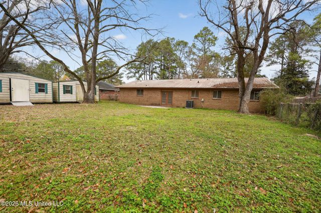 4933 Cottonwood Lane, Jackson, MS 39212