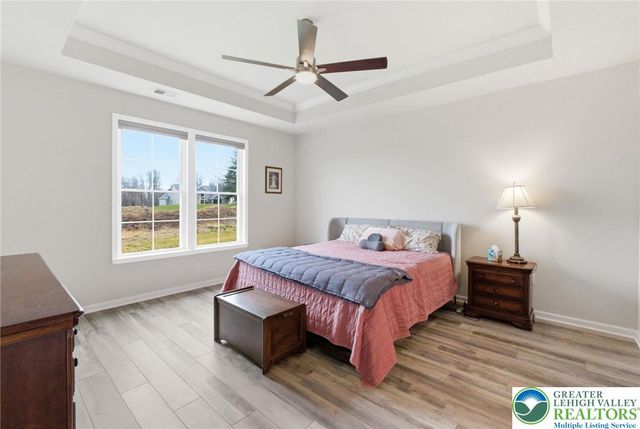 5471 Traditions Drive, Upper Saucon Twp, PA 18036
