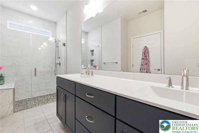 5471 Traditions Drive, Upper Saucon Twp, PA 18036