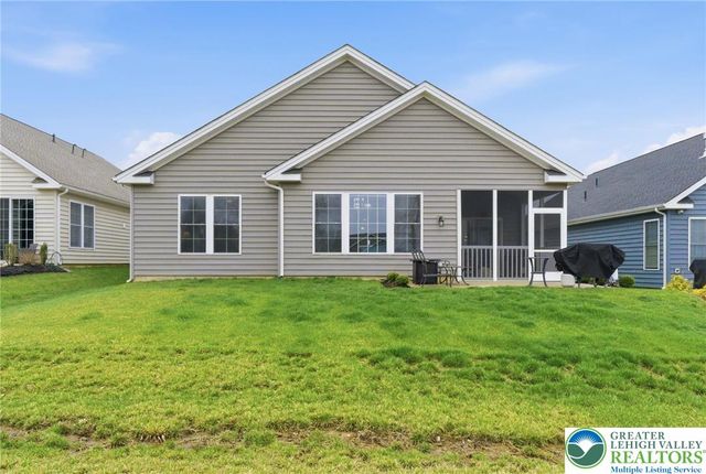 5471 Traditions Drive, Upper Saucon Twp, PA 18036