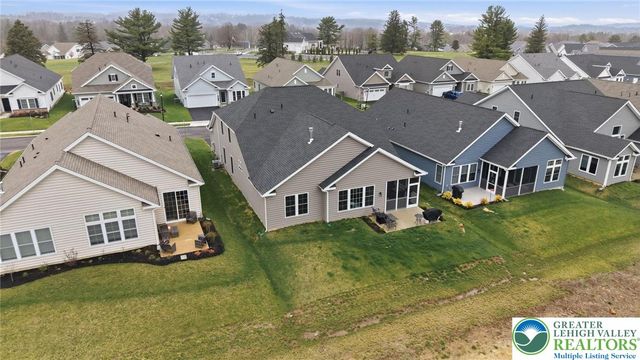 5471 Traditions Drive, Upper Saucon Twp, PA 18036
