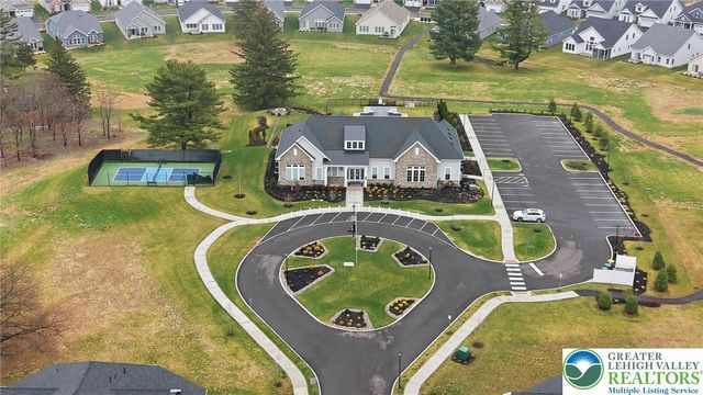 5471 Traditions Drive, Upper Saucon Twp, PA 18036
