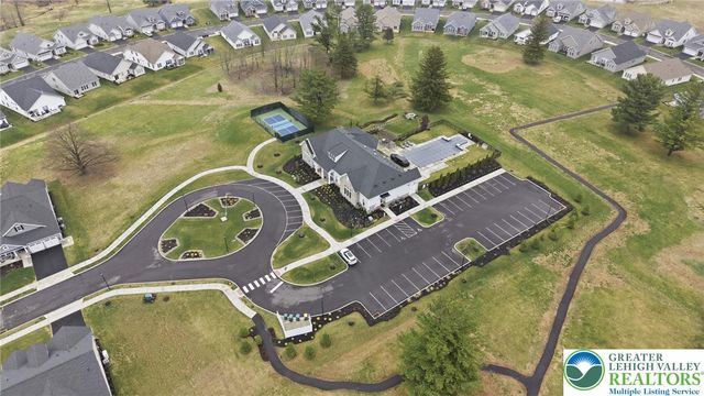 5471 Traditions Drive, Upper Saucon Twp, PA 18036