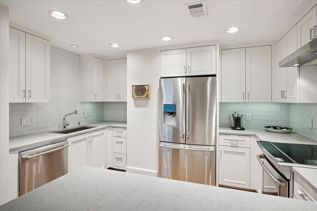 3310 Fairmount Street 11D, Dallas, TX 75201