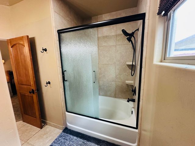 936 N Red Oak Street, Porterville, CA 93257