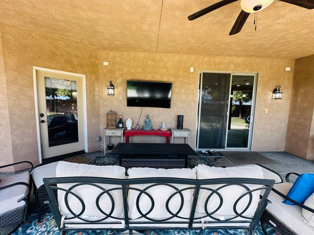 936 N Red Oak Street, Porterville, CA 93257