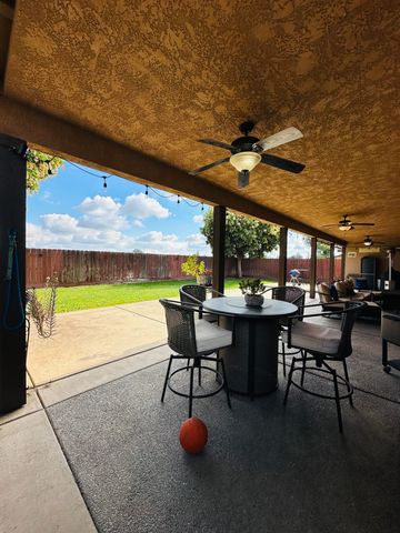 936 N Red Oak Street, Porterville, CA 93257