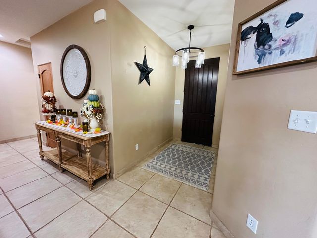 936 N Red Oak Street, Porterville, CA 93257