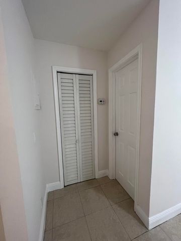 508 57th Street 1, West Palm Beach, FL 33407