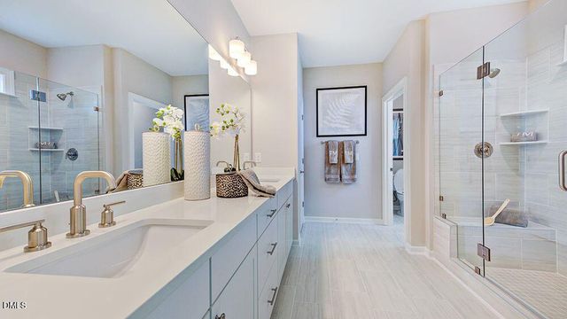 2000 Clydner Drive, Apex, NC 27523