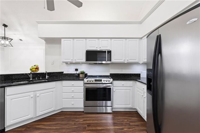 3733 Vineyards Lake NW Circle 24, Kennesaw, GA 30144