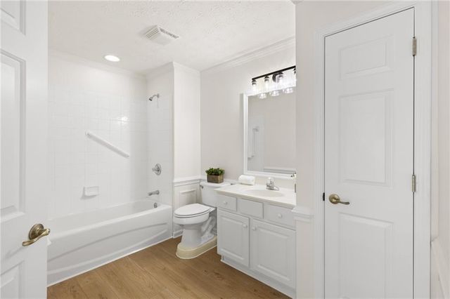 3733 Vineyards Lake NW Circle 24, Kennesaw, GA 30144