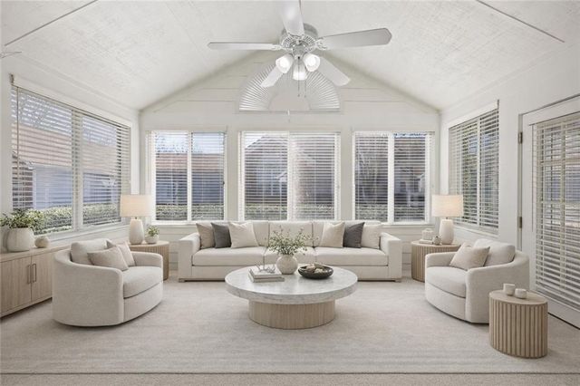 3733 Vineyards Lake NW Circle 24, Kennesaw, GA 30144