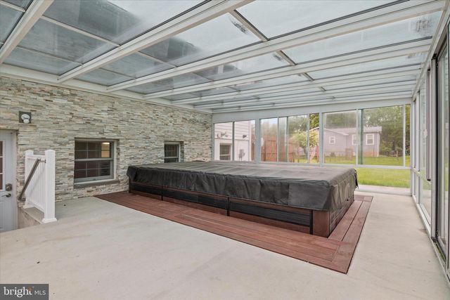 100 CARROLL DR, Annapolis, MD 21403
