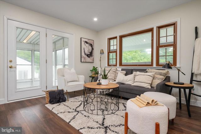 100 CARROLL DR, Annapolis, MD 21403