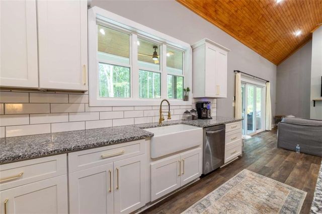 181 S Chattahoochee Drive S, Hogansville, GA 30230