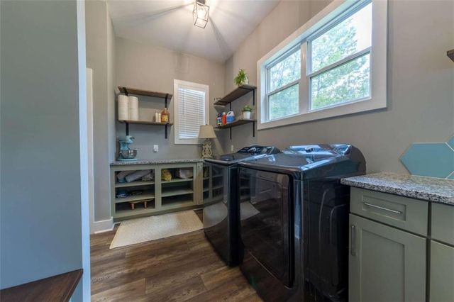 181 S Chattahoochee Drive S, Hogansville, GA 30230