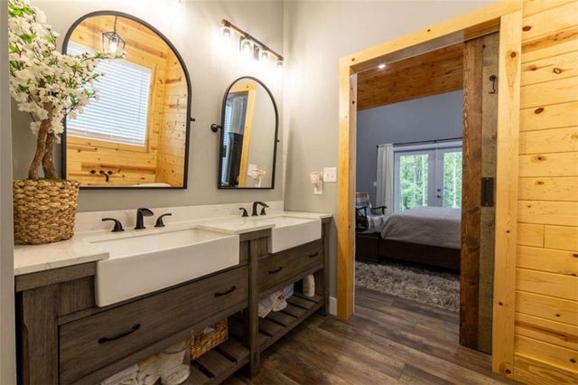 181 S Chattahoochee Drive S, Hogansville, GA 30230