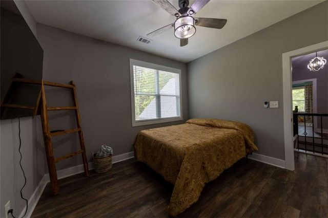 181 S Chattahoochee Drive S, Hogansville, GA 30230