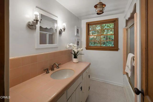 4733 Hillard Avenue, La Canada Flintridge, CA 91011