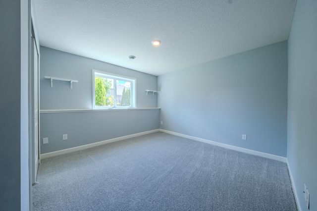 12300 Pineridge Way N, Dayton, MN 55327