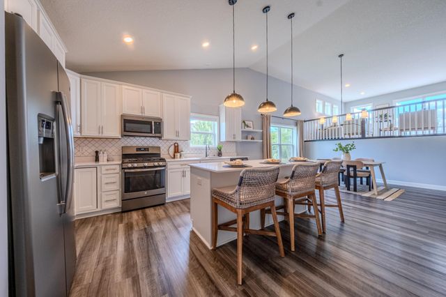 12300 Pineridge Way N, Dayton, MN 55327
