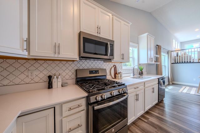 12300 Pineridge Way N, Dayton, MN 55327