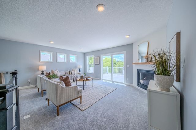 12300 Pineridge Way N, Dayton, MN 55327