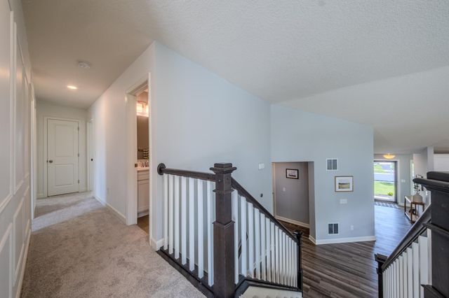 12300 Pineridge Way N, Dayton, MN 55327