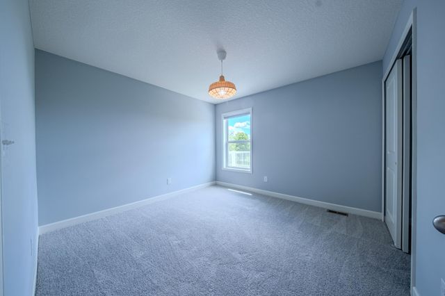 12300 Pineridge Way N, Dayton, MN 55327