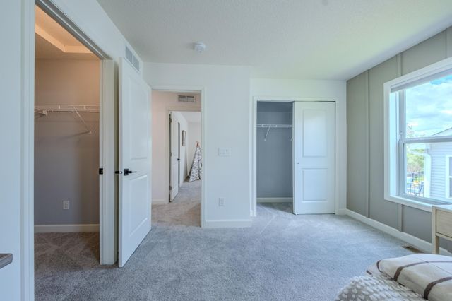 12300 Pineridge Way N, Dayton, MN 55327