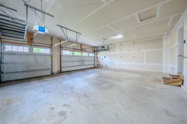 12300 Pineridge Way N, Dayton, MN 55327