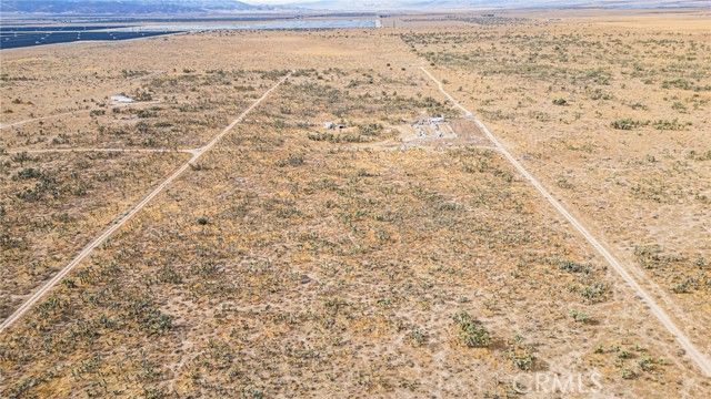 15500 W B-8 Avenue, Fairmont, CA 93536