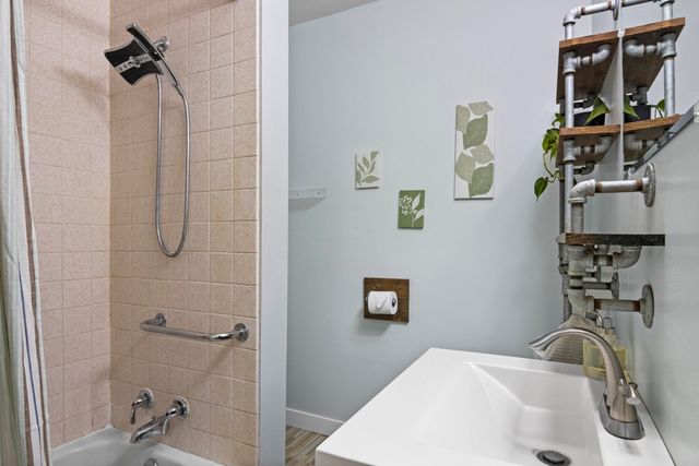 877 Parsons Road, East Bay Twp, MI 49686