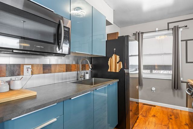 877 Parsons Road, East Bay Twp, MI 49686