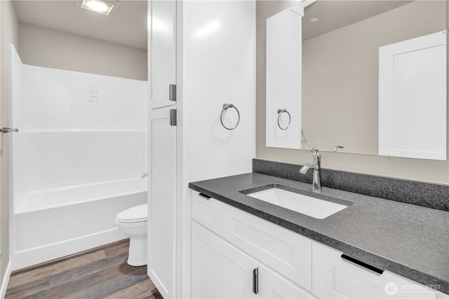 25212 138th Place SE, Kent, WA 98042