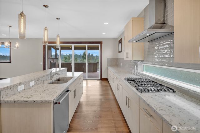 25212 138th Place SE, Kent, WA 98042