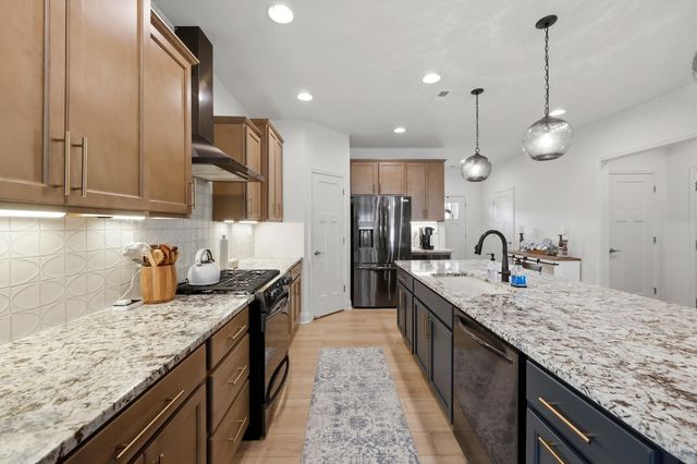 2279 Calendula Road, Lexington, KY 40511