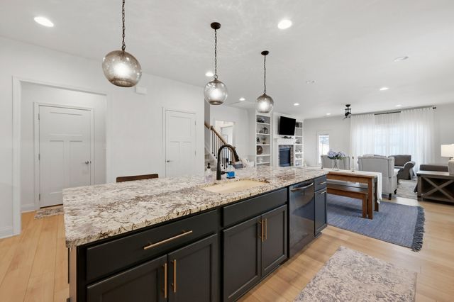 2279 Calendula Road, Lexington, KY 40511