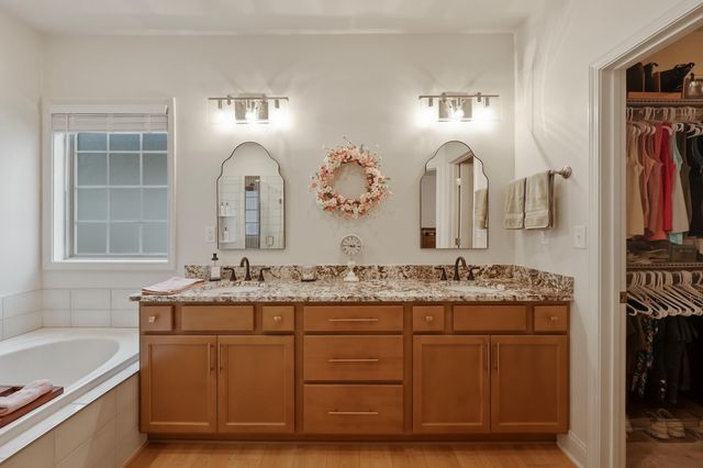 2279 Calendula Road, Lexington, KY 40511