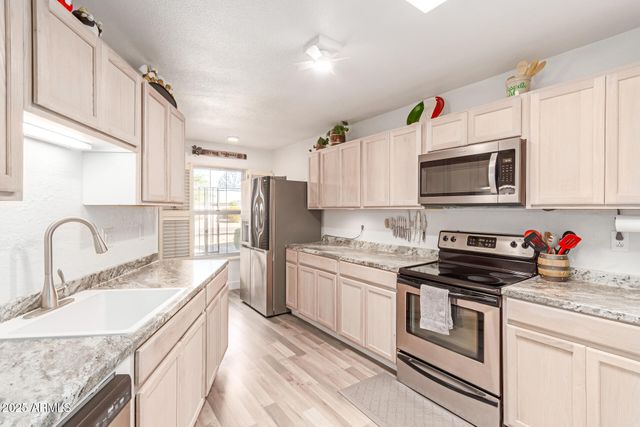 10617 W GRANADA Drive, Sun City, AZ 85373