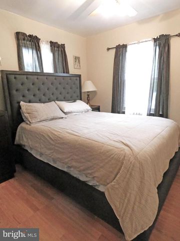 256 H ST, Carneys Point, NJ 08069