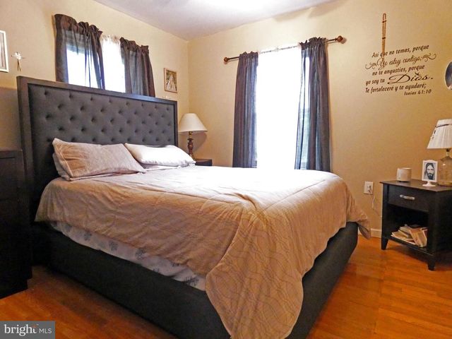256 H ST, Carneys Point, NJ 08069