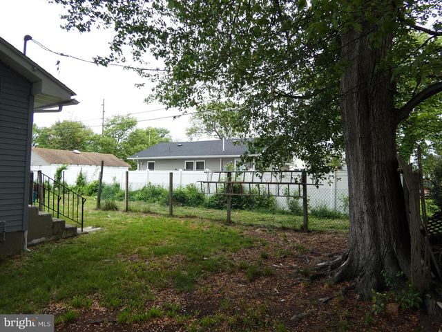 256 H ST, Carneys Point, NJ 08069