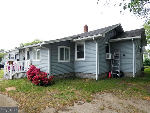 256 H ST, Carneys Point, NJ 08069
