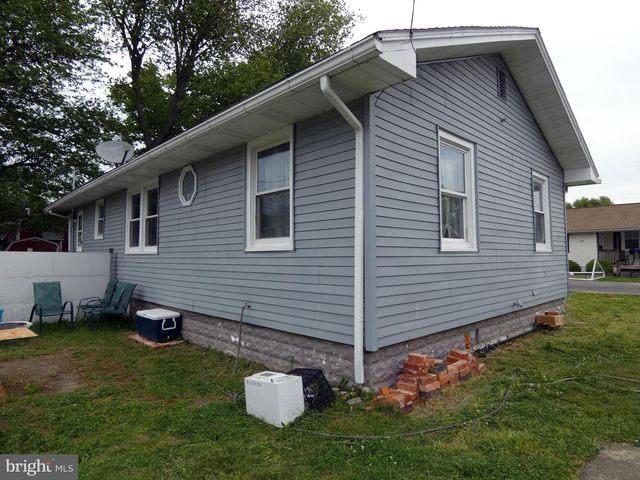 256 H ST, Carneys Point, NJ 08069